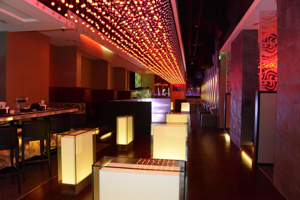 Ramee Rose Hotel Manama Exteriör bild